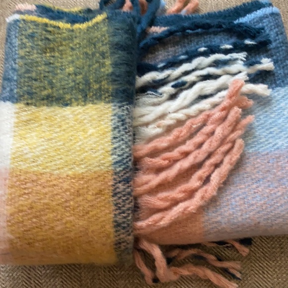 Scarf - Picture 2 of 2